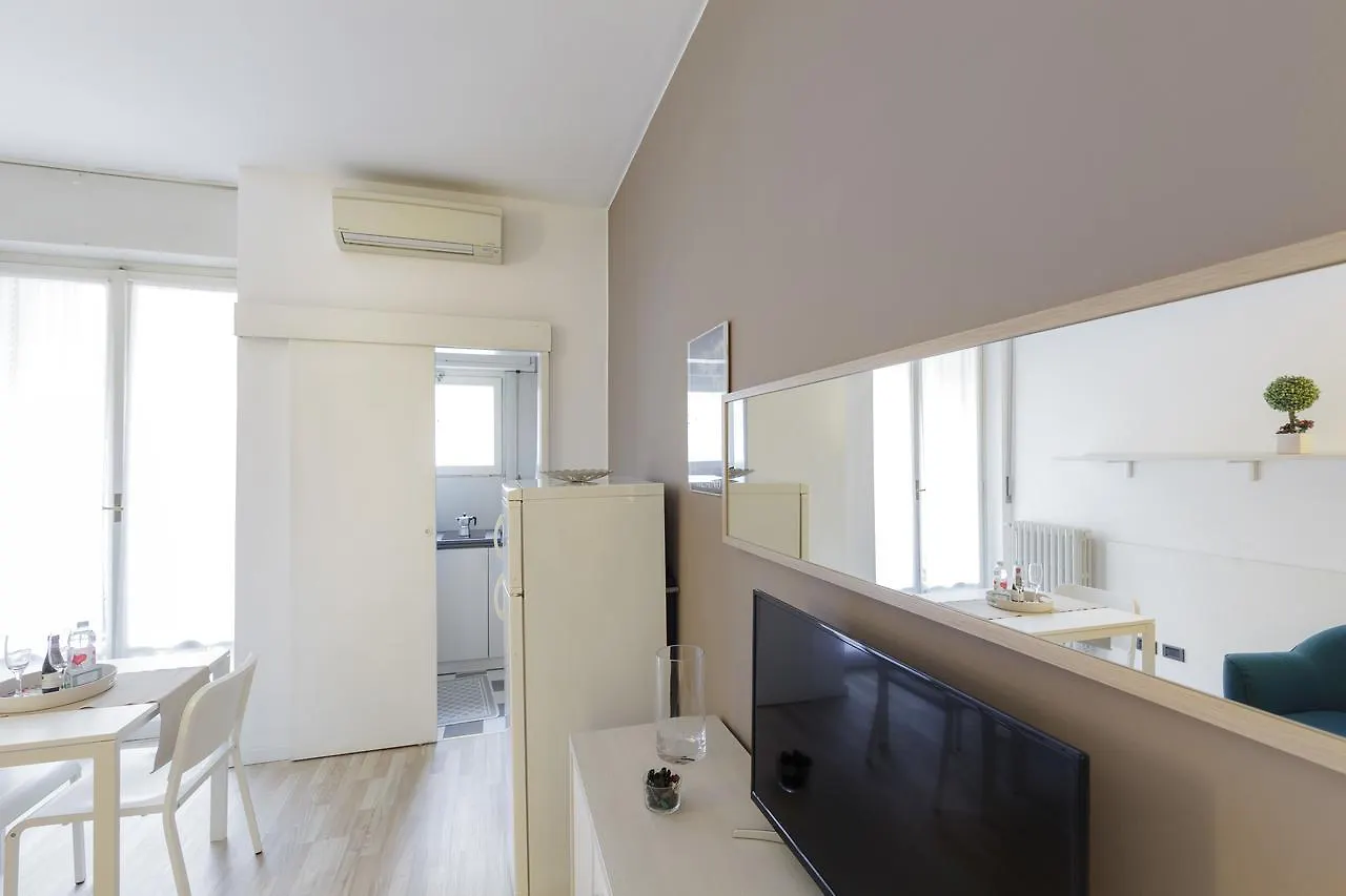 *** Aparthotel Residence Mignoncase Tre Milan Italy