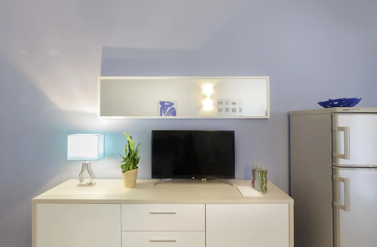 *** Aparthotel Residence Mignoncase Tre Milan Italy